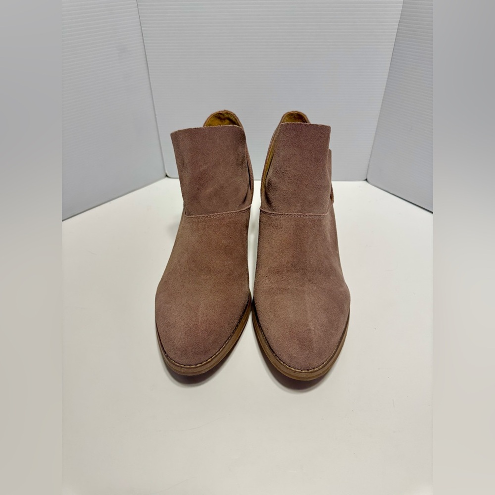 Lucky Brand Women’s Suede Ankle Booties 9.5 - Picture 2 of 10